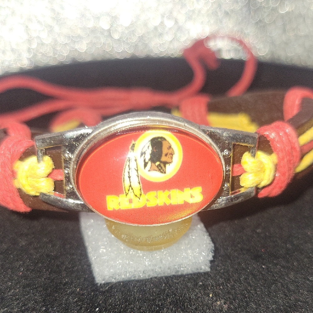 WASHINGTON REDSKINS BRACELET
